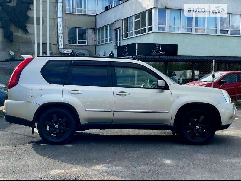Nissan X-trail (2007)