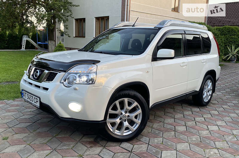 Nissan X-trail (2012)