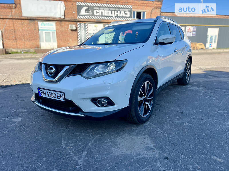 Nissan X-trail (2016)