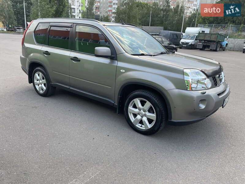 Nissan X-trail (2008)