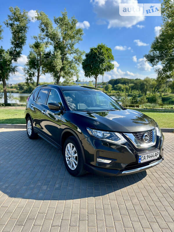 Nissan X-trail (2020)