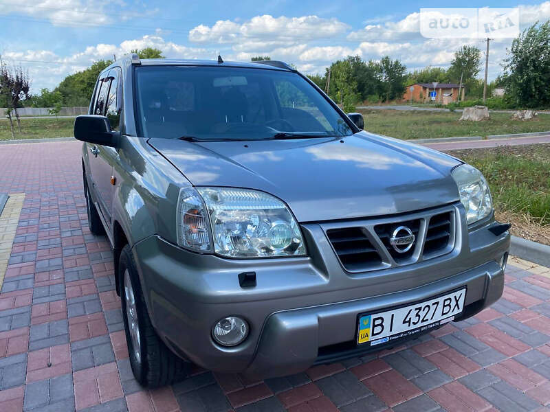 Nissan X-trail (2002)