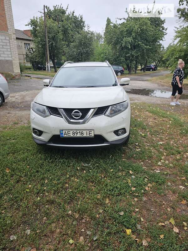 Nissan X-trail (2017)