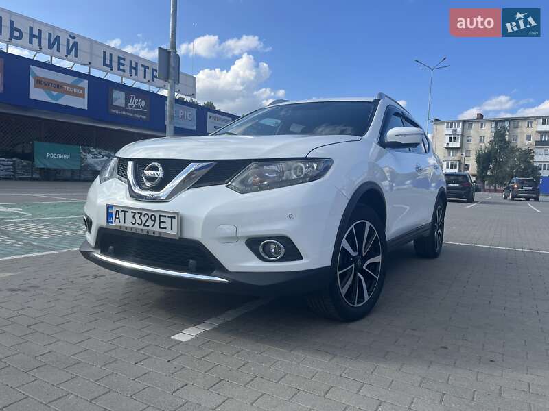 Nissan X-trail (2016)
