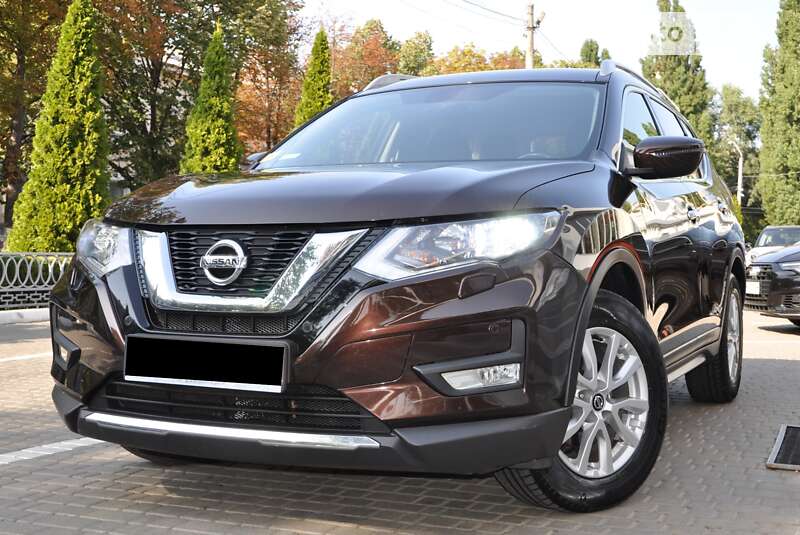 Nissan X-trail (2017)