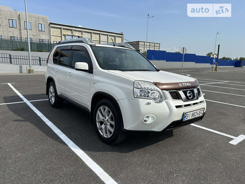 Nissan X-trail (2011)