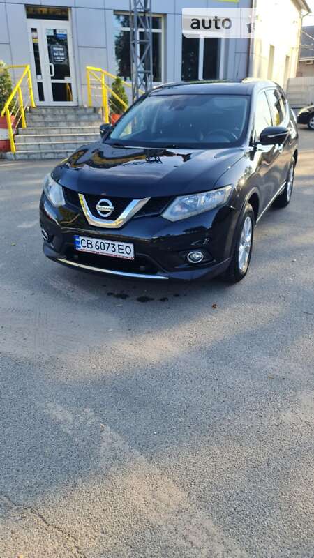 Nissan X-trail (2015)
