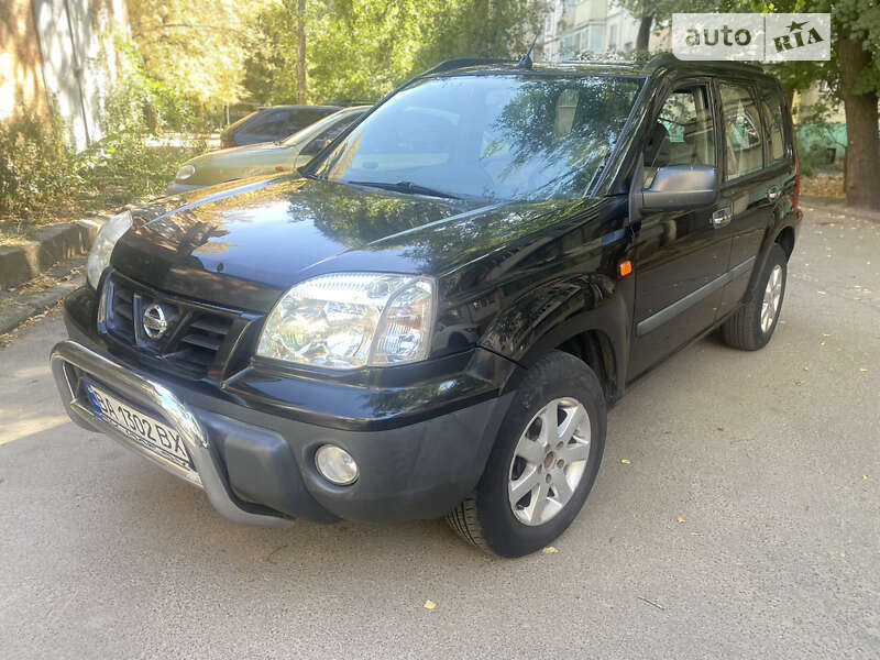 Nissan X-trail (2003)