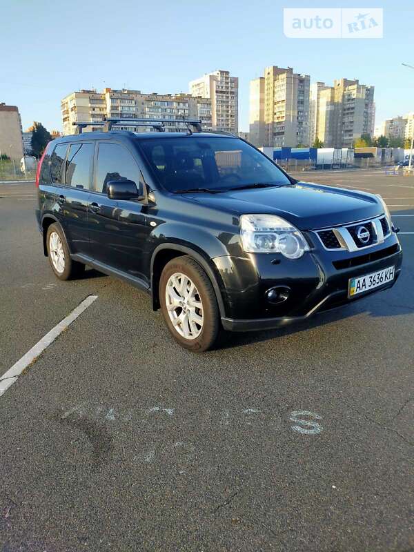 Nissan X-trail (2011)