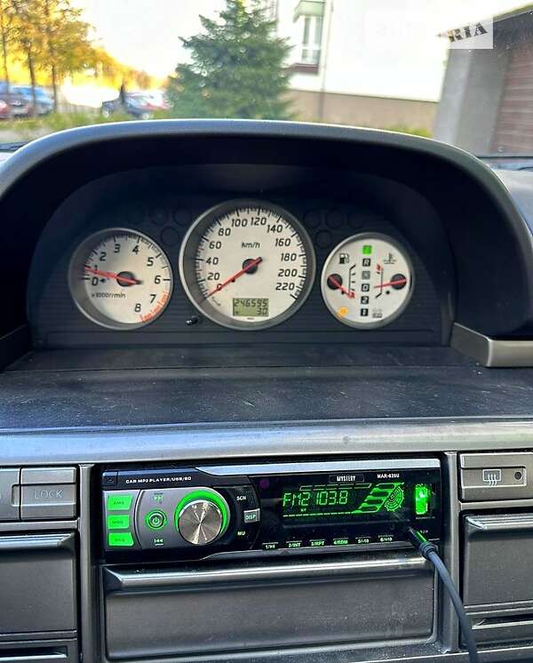 Nissan X-trail (2002)