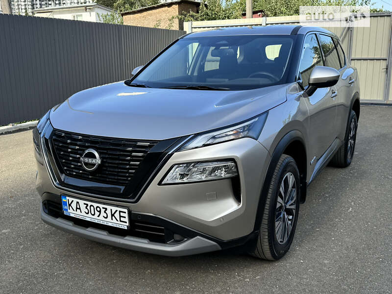 Nissan X-trail (2023)