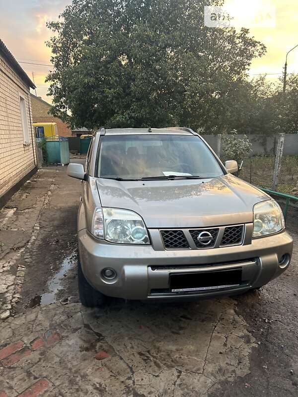 Nissan X-trail (2004)