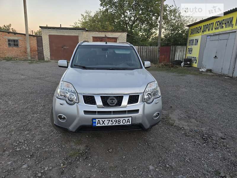 Nissan X-trail (2013)