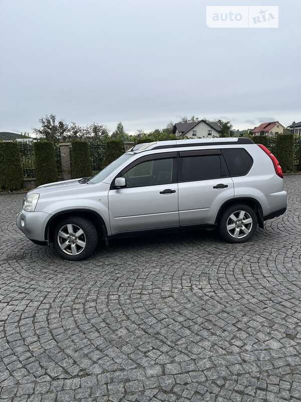 Nissan X-trail (2008)