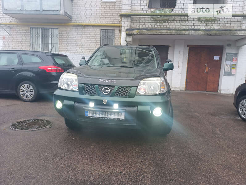 Nissan X-trail (2005)