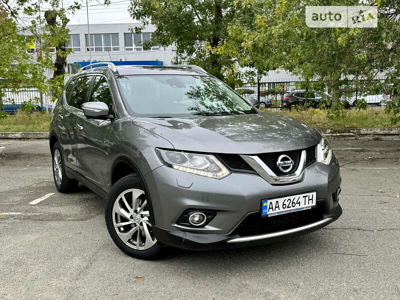 Nissan X-trail (2016)