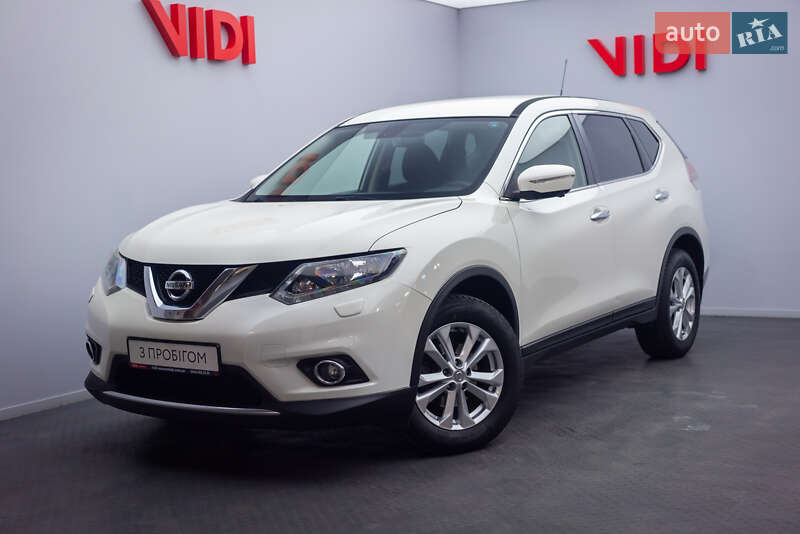 Nissan X-trail (2016)