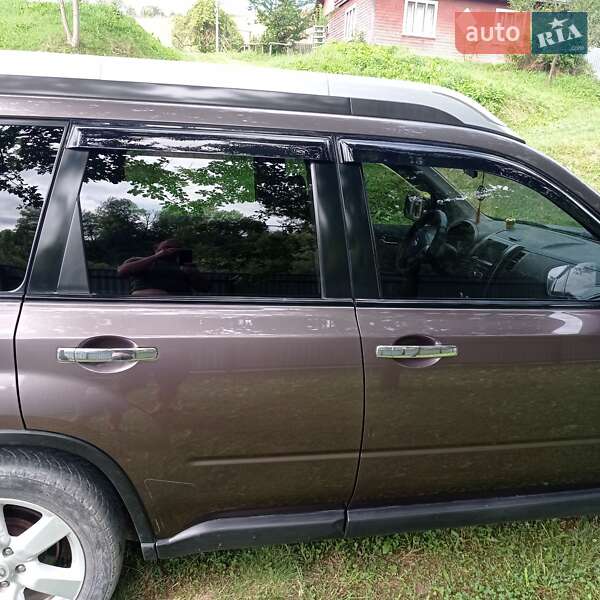 Nissan X-trail (2007)
