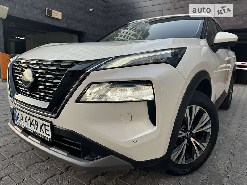 Nissan X-trail (2023)