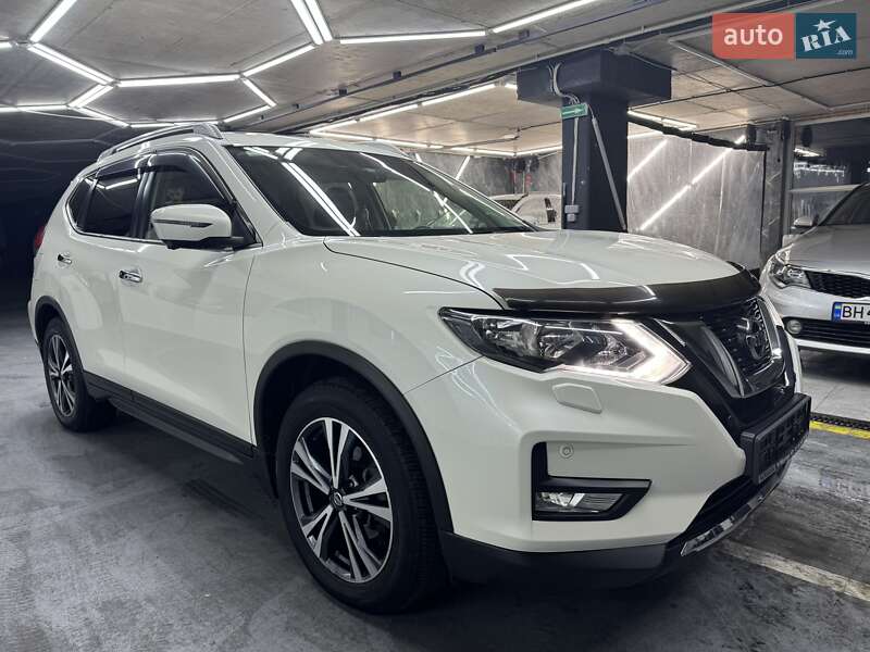 Nissan X-trail (2018)