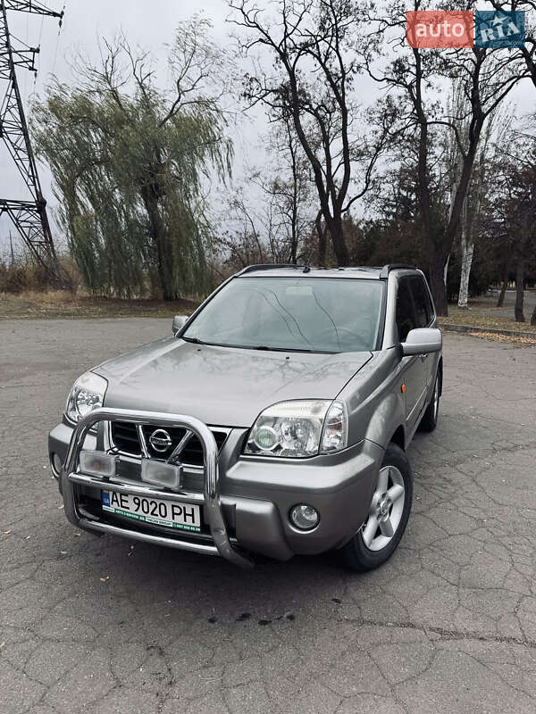 Nissan X-trail (2002)