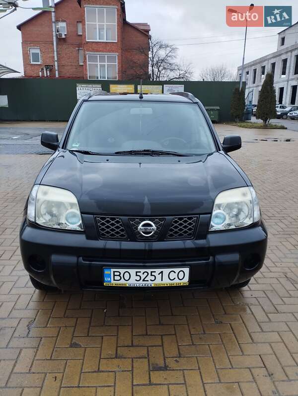 Nissan X-trail (2006)
