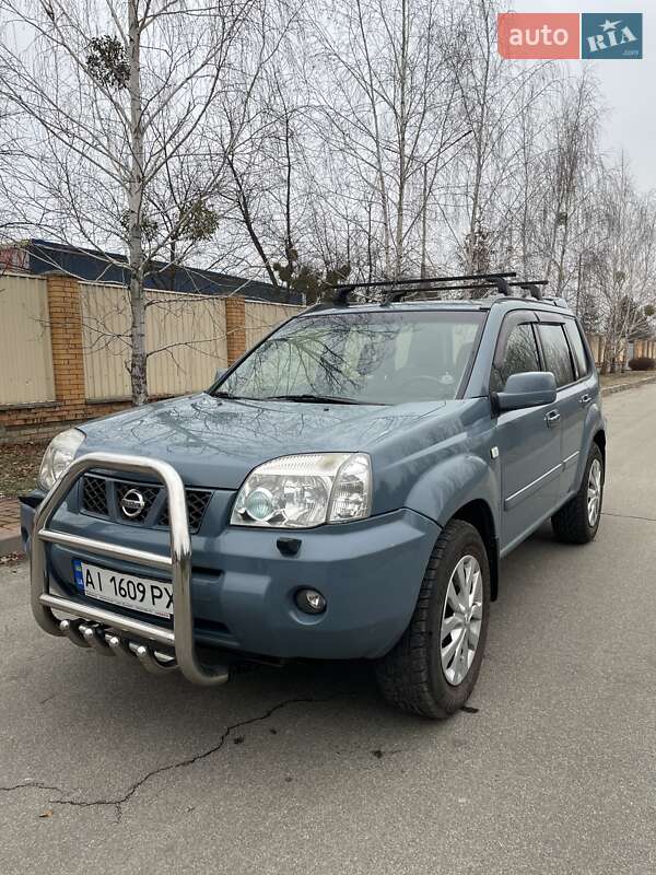 Nissan X-trail (2005)