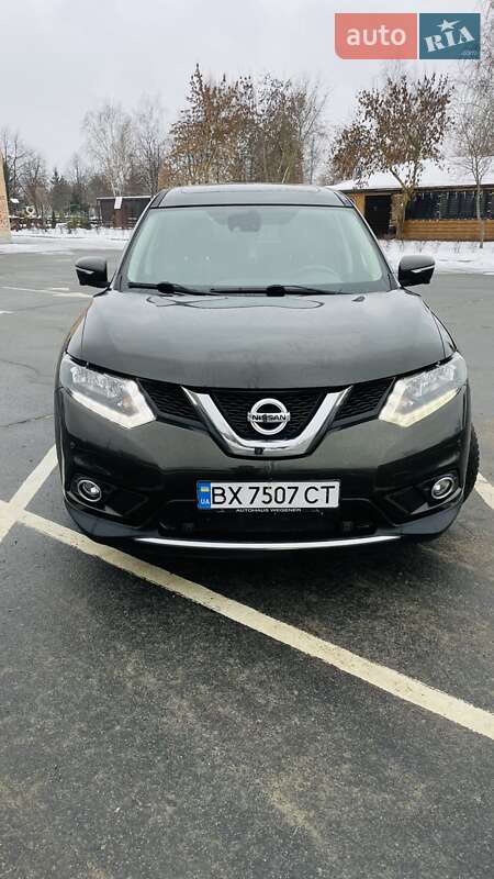 Nissan X-trail (2016)