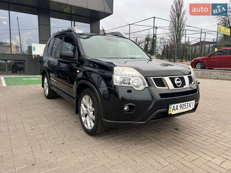 Nissan X-trail (2010)