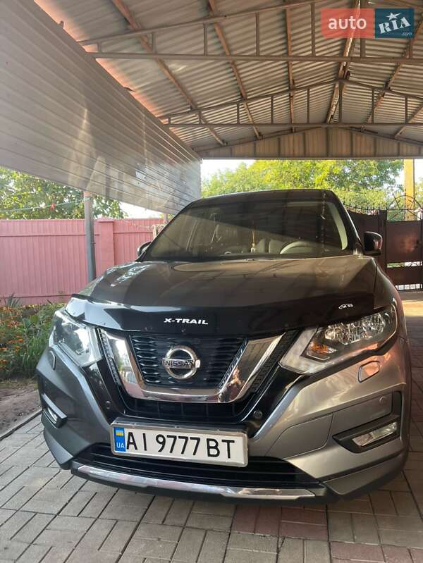 Nissan X-trail (2017)