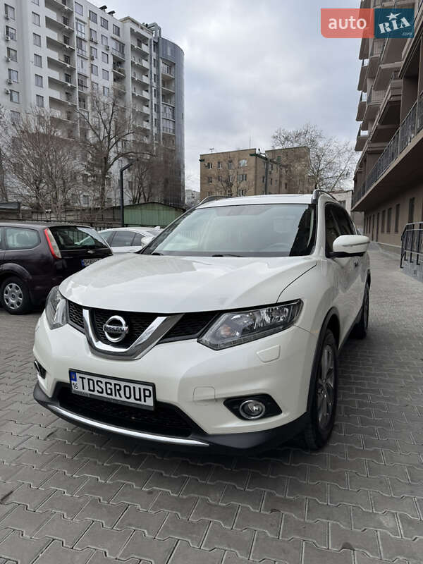 Nissan X-trail (2017)