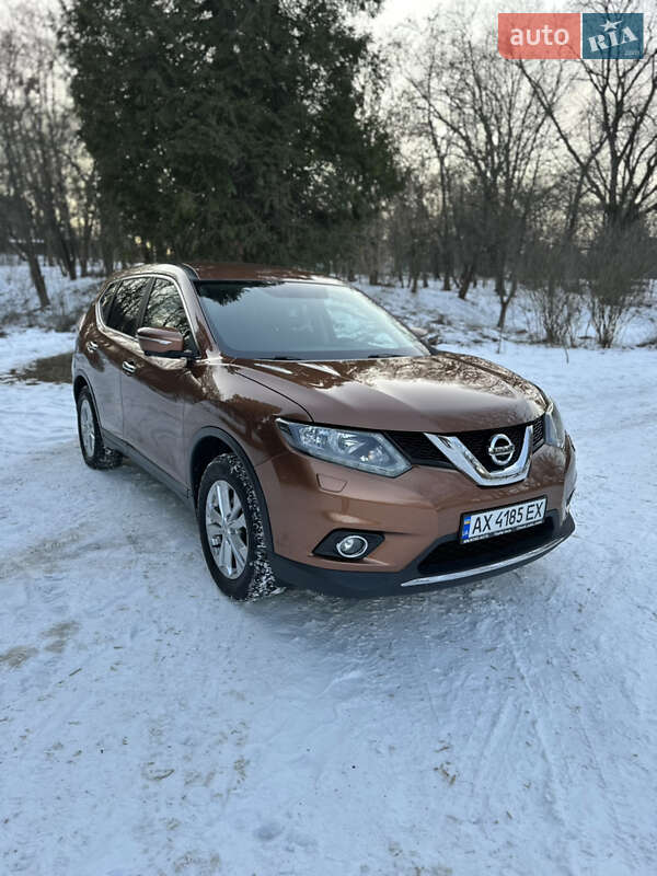 Nissan X-trail (2017)