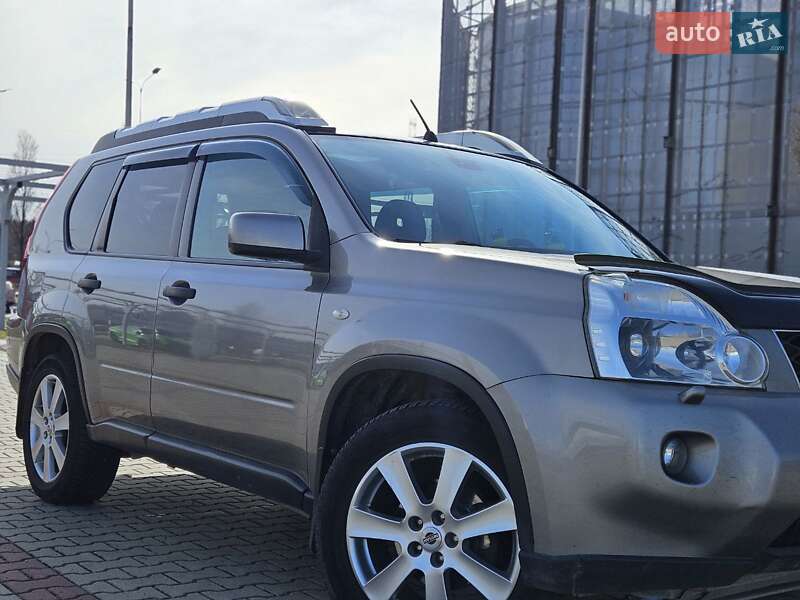Nissan X-trail (2010)