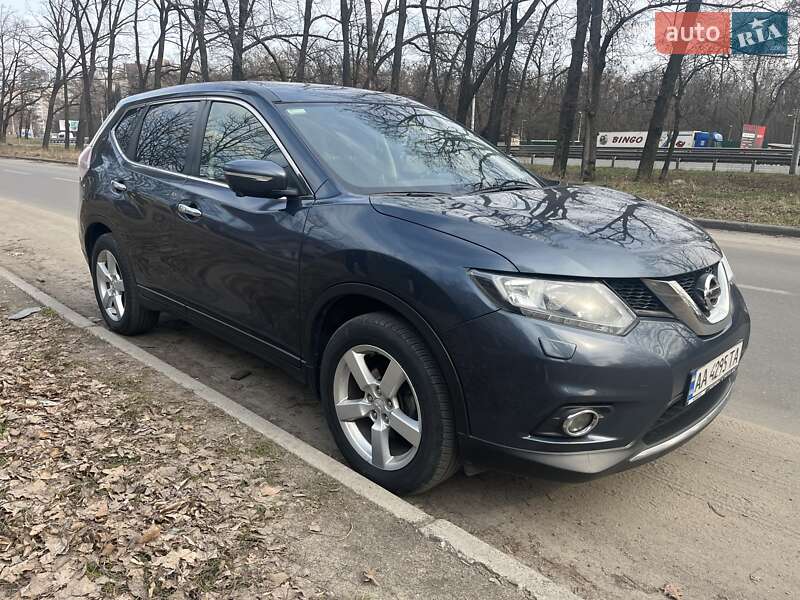 Nissan X-trail (2017)