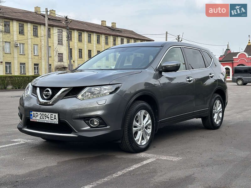Nissan X-trail (2017)