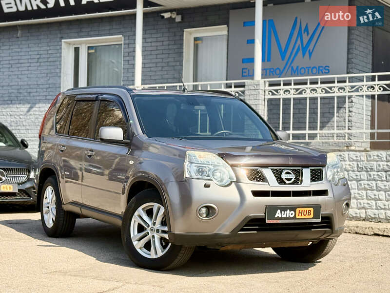 Nissan X-trail (2011)