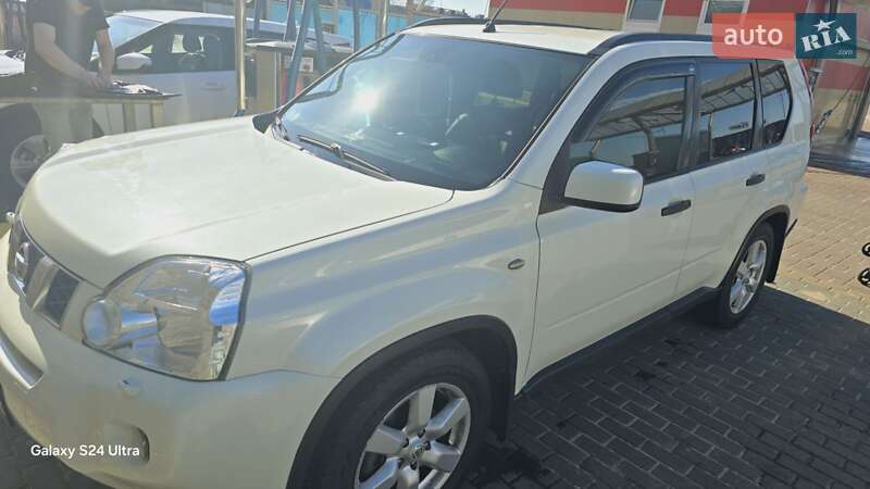 Nissan X-trail (2008)
