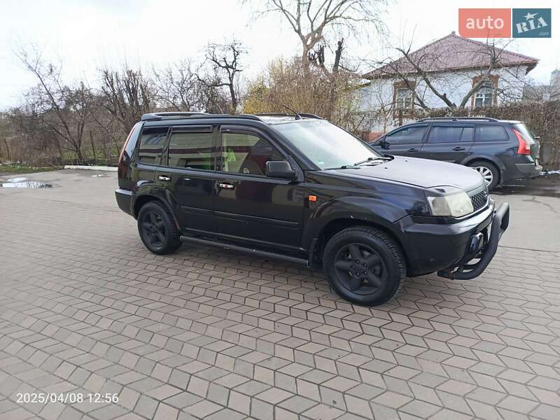 Nissan X-trail (2002)