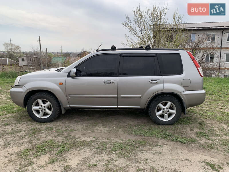Nissan X-trail (2002)