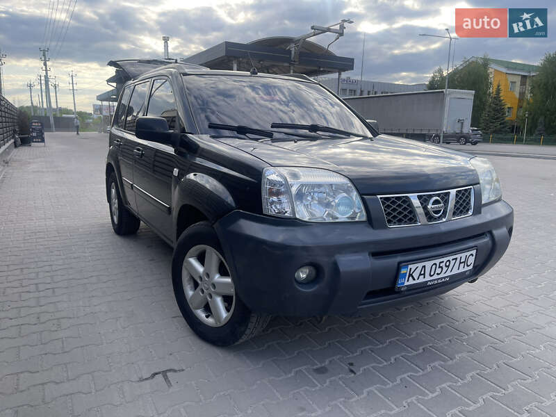 Nissan X-trail (2004)