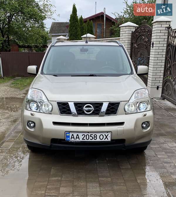 Nissan X-trail (2008)