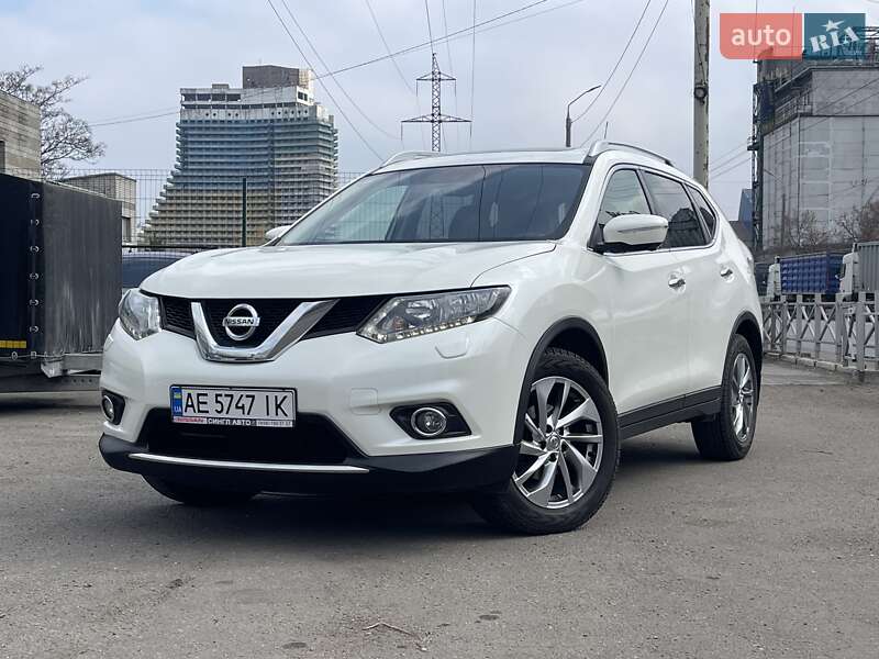 Nissan X-trail (2017)