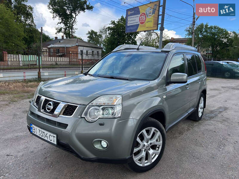 Nissan X-trail (2010)