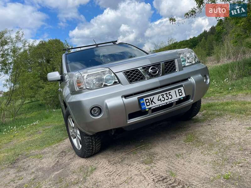 Nissan X-trail (2007)