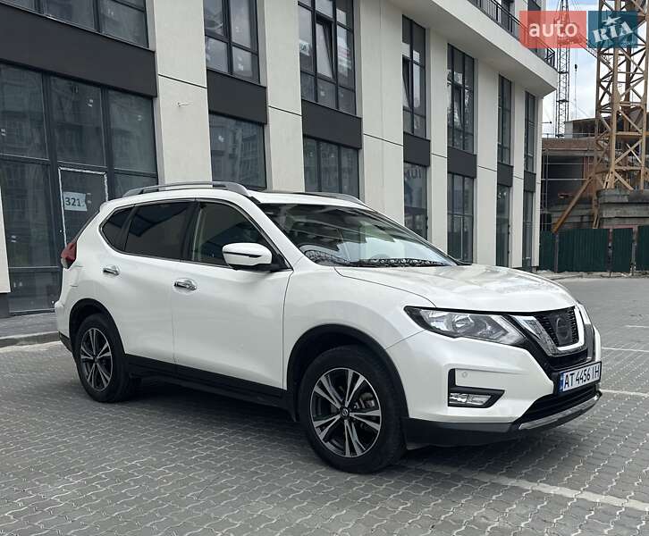 Nissan X-trail (2018)
