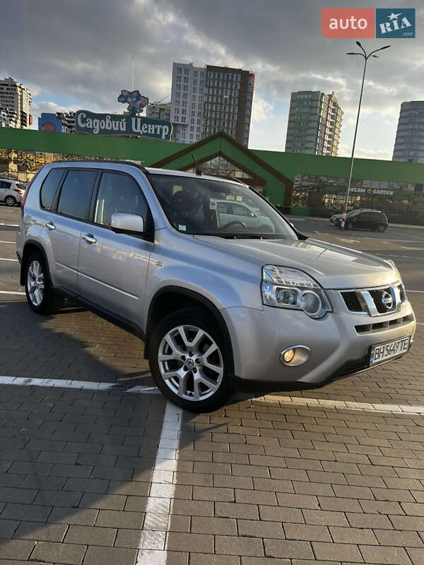 Nissan X-trail (2012)