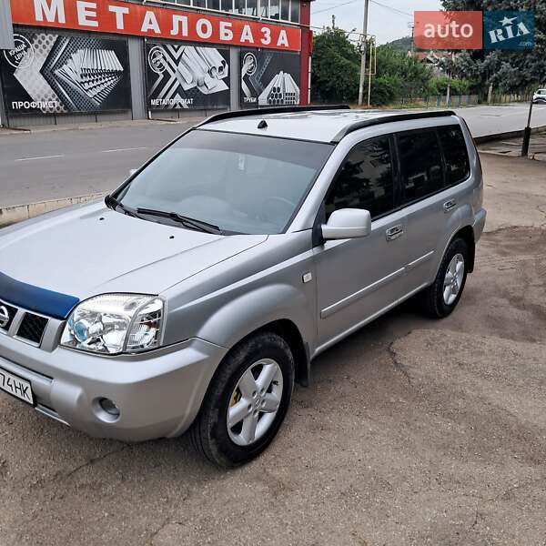 Nissan X-trail (2006)
