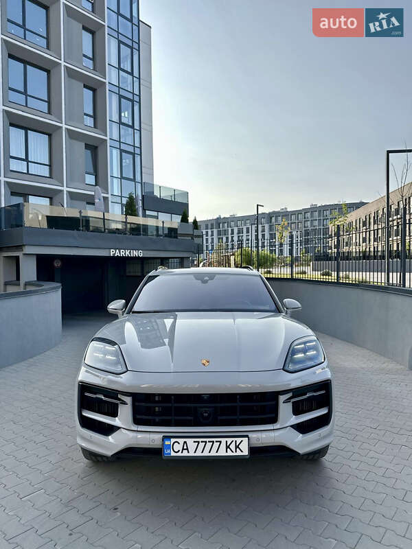 Porsche Cayenne (2023)