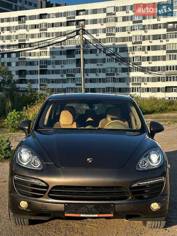 Porsche Cayenne (2013)