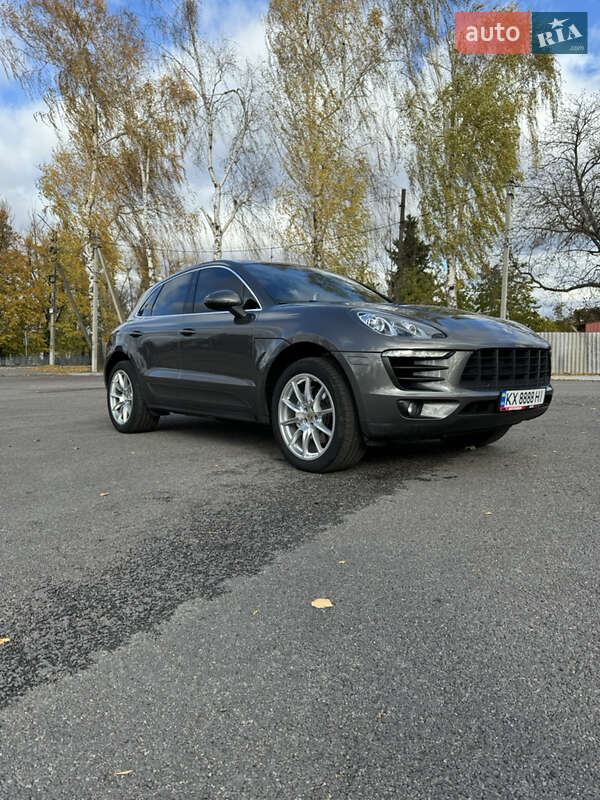 Porsche Macan s (2014)